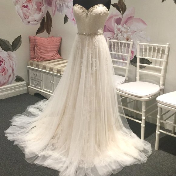 BLUE ENZOANI WEDDING GOWN! - Picture 1 of 8